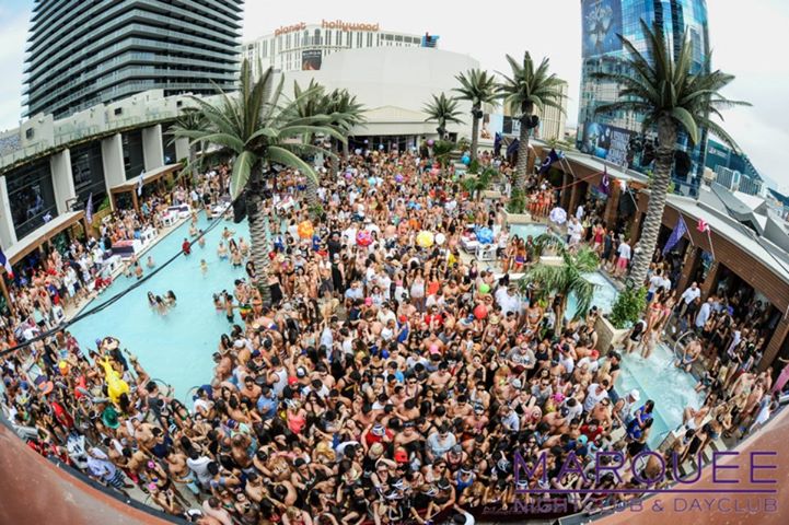 SHE TRAVELS: WHEN IN VEGAS