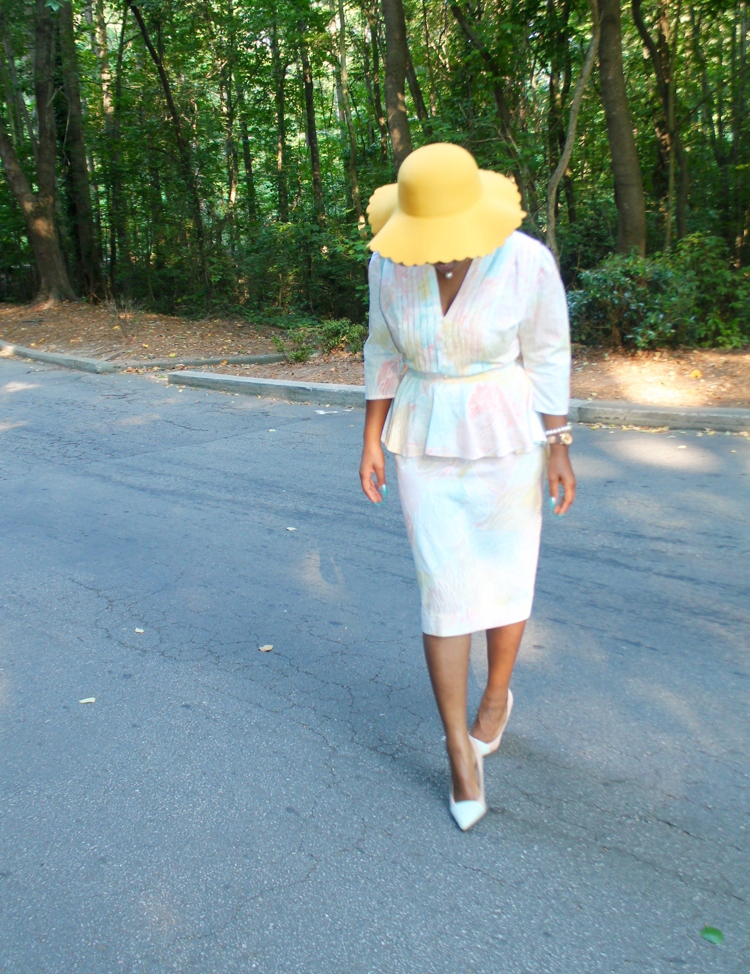 VINTAGE DRESS