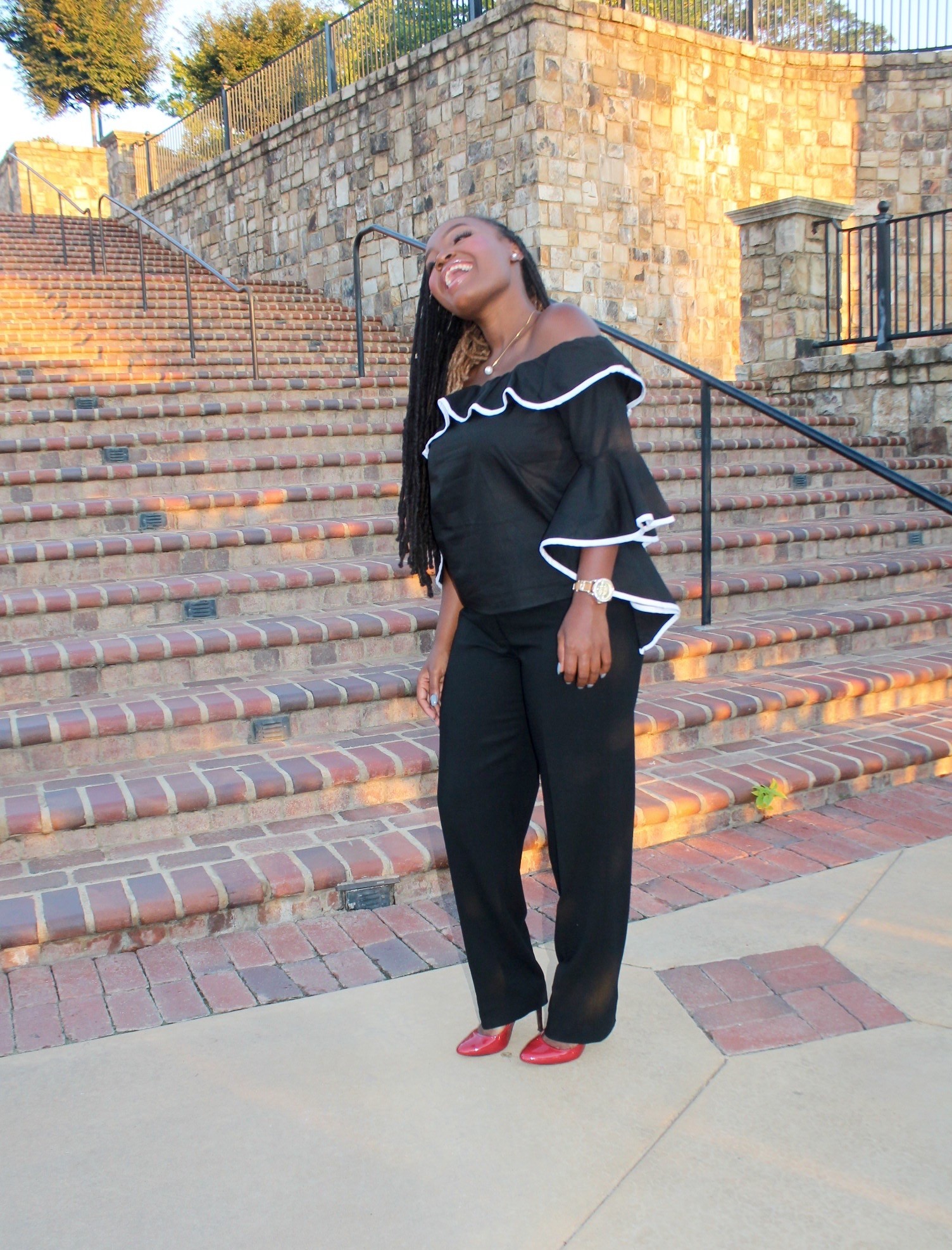 STYLE: OFF THE SHOULDER BELL SLEEVE TOP +LINKUP