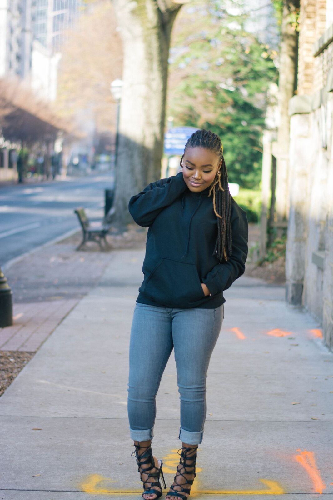 STYLE: CASUAL FRIDAY SWEATSHIRT X SPANX DENIM 