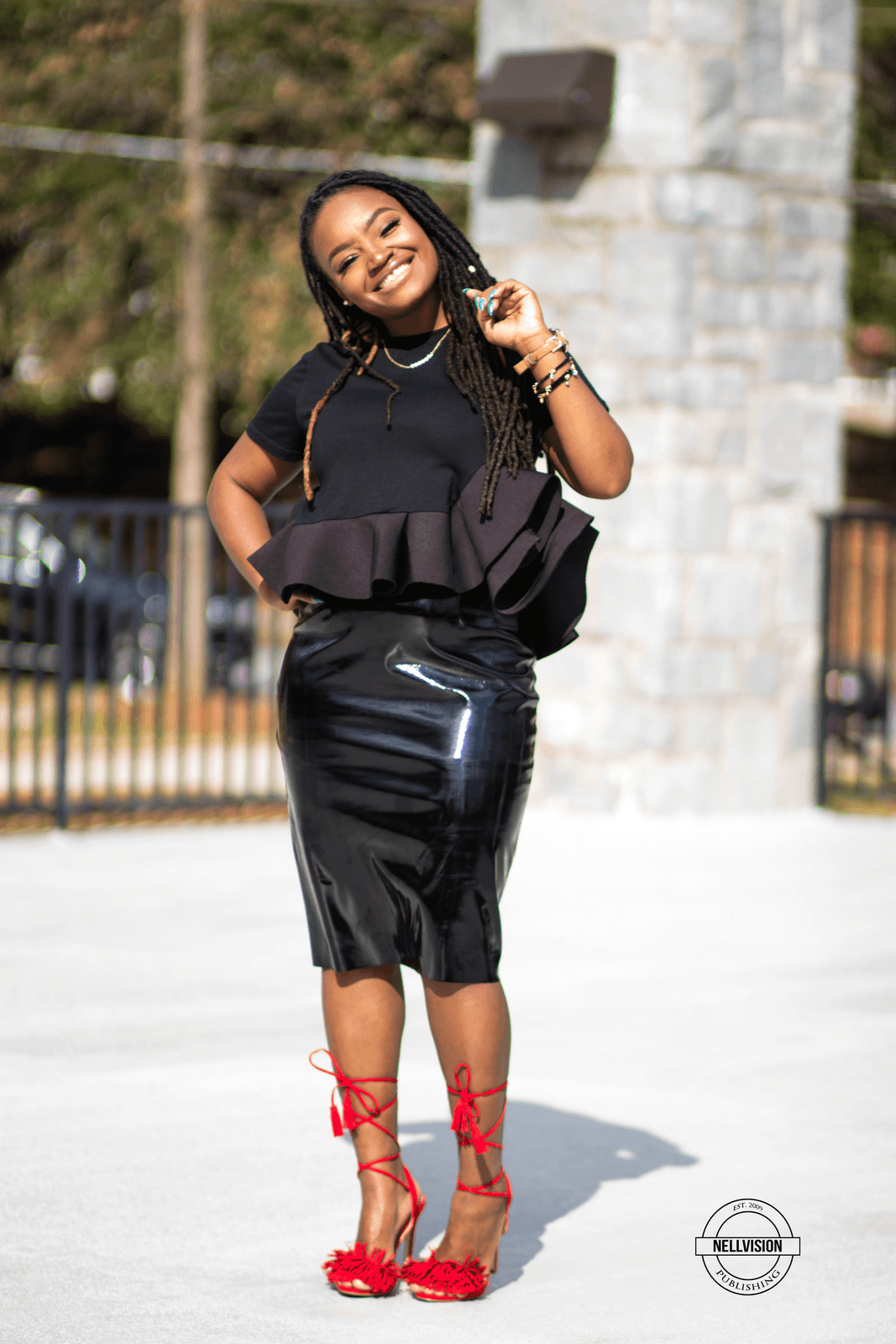 STYLE: MAKE ME CHIC BLACK CREWNECK RUFFLE CROP BLOUSE