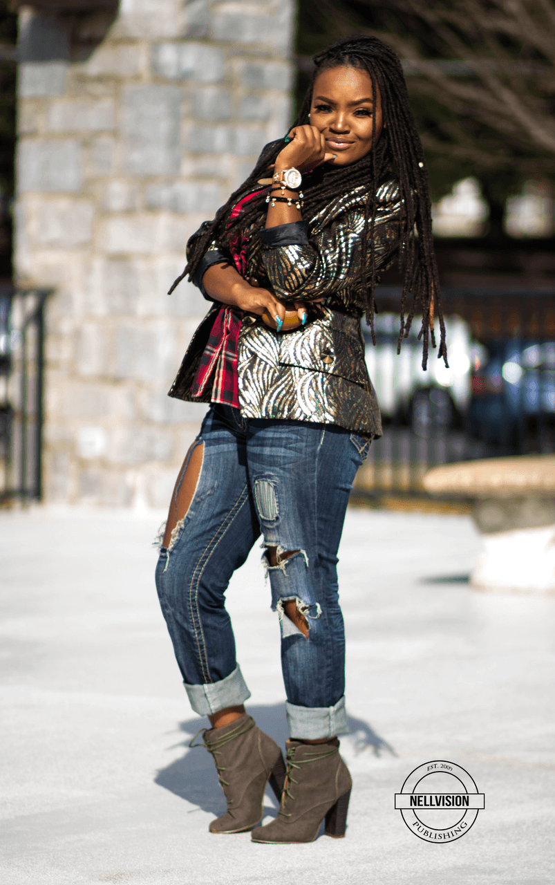 STYLE: BOOK SIGNING SPARKLY JACKET X RIPPED DENIM