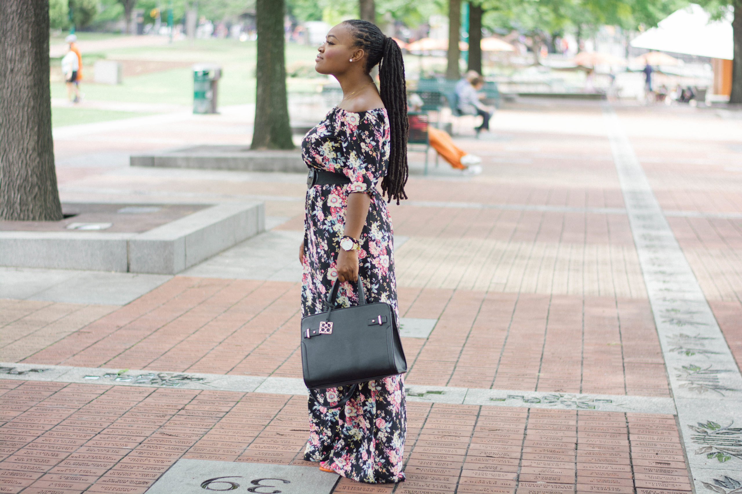 GCGME OFF THE SHOULDER FLORAL MAXI DRESS
