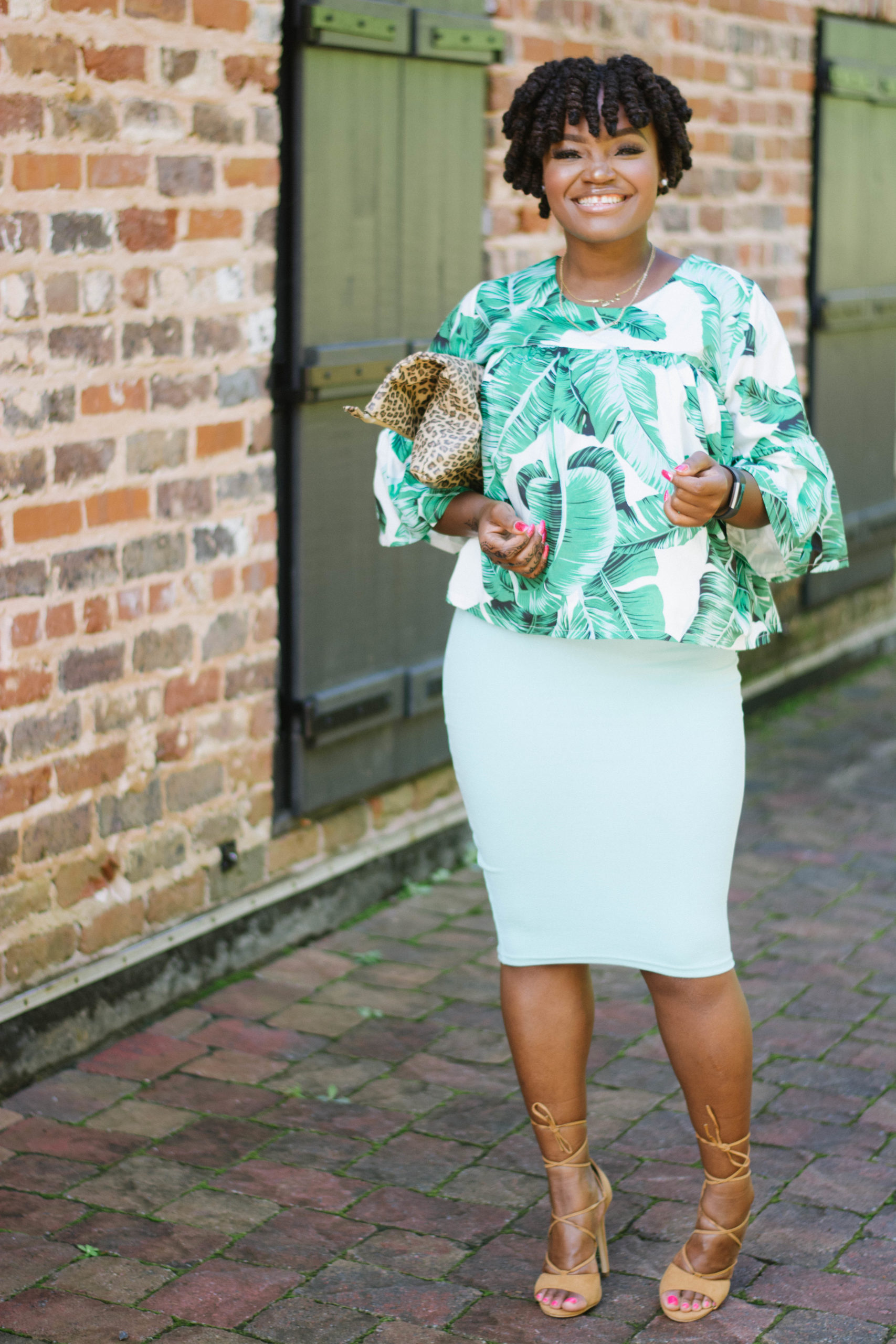 SUMMER CLOSEOUT FLORAL BLOUSE