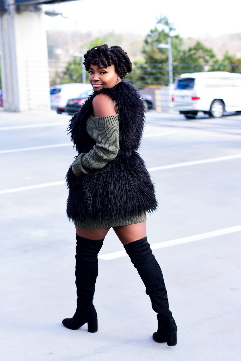 TOBI SWEATER DRESS X FAUX FUR VEST - Priiincesss