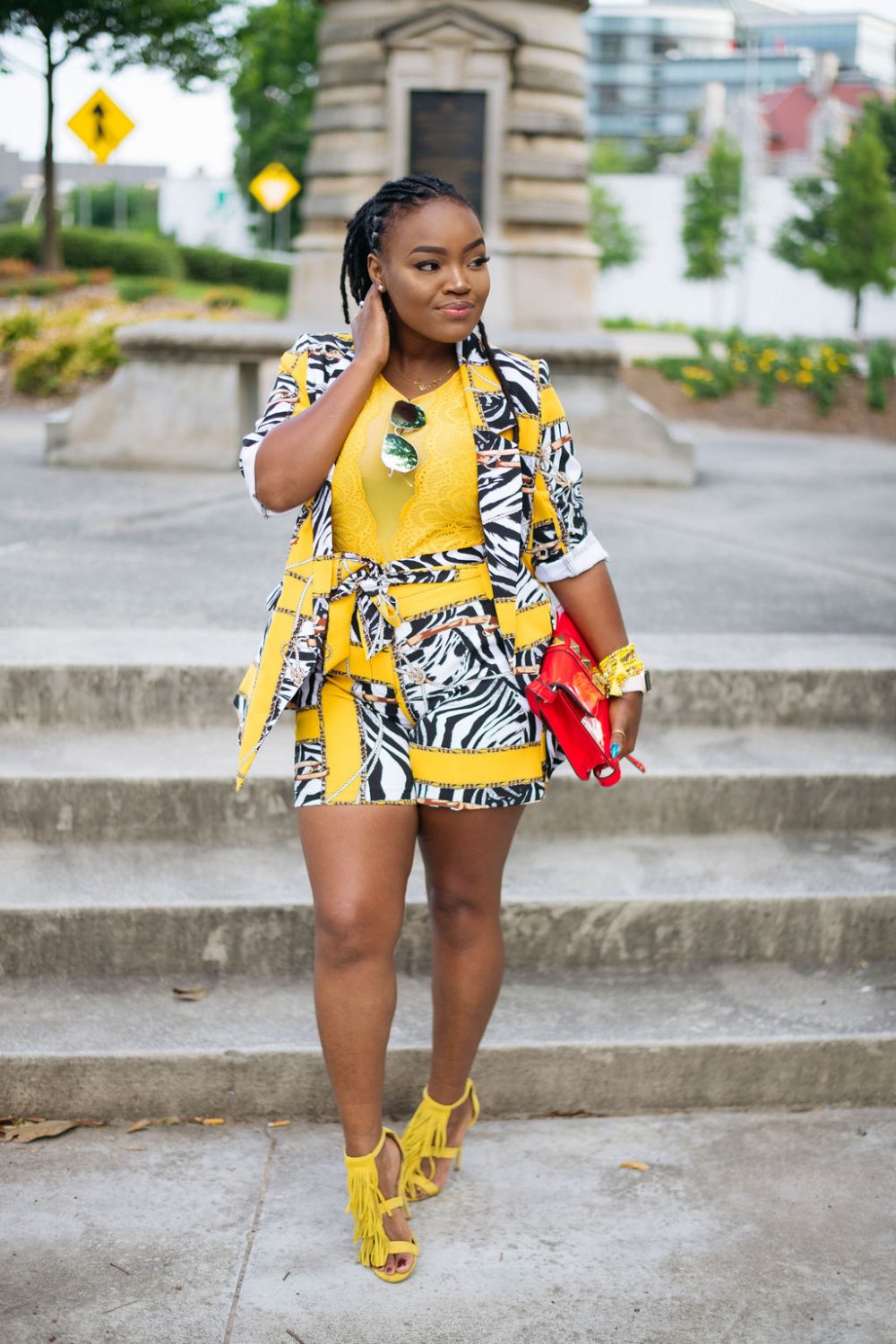 YELLOW SHORTS SUIT