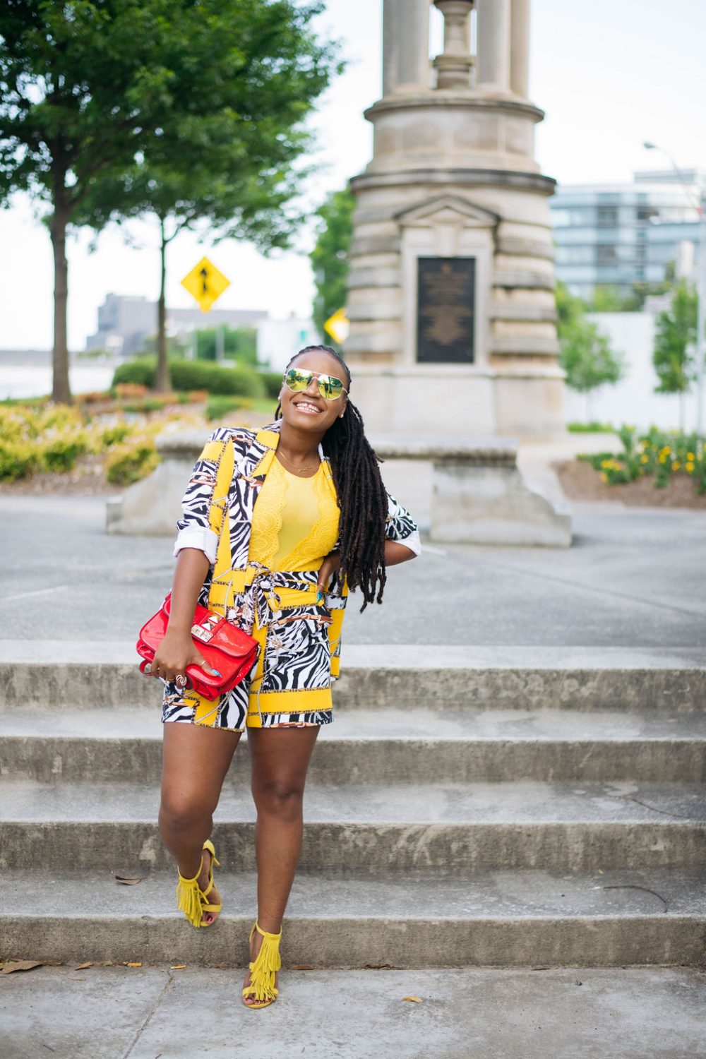 YELLOW SHORTS SUIT