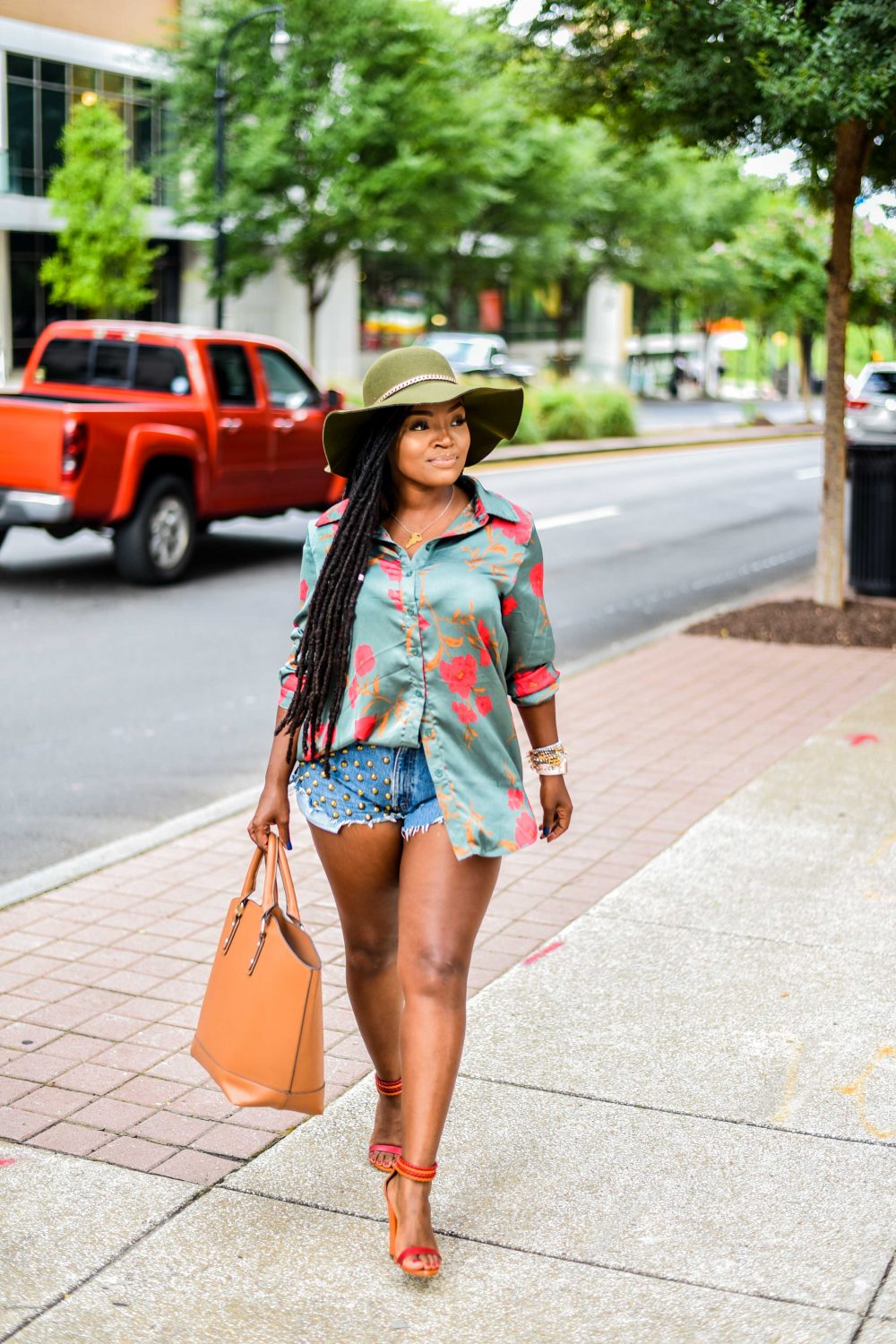 THREE WAYS TO WEAR YOUR BUTTON DOWN BLOUSE
