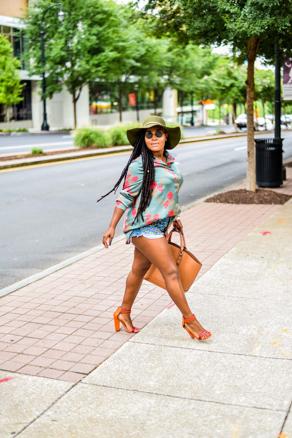 THREE WAYS TO WEAR YOUR BUTTON DOWN BLOUSE