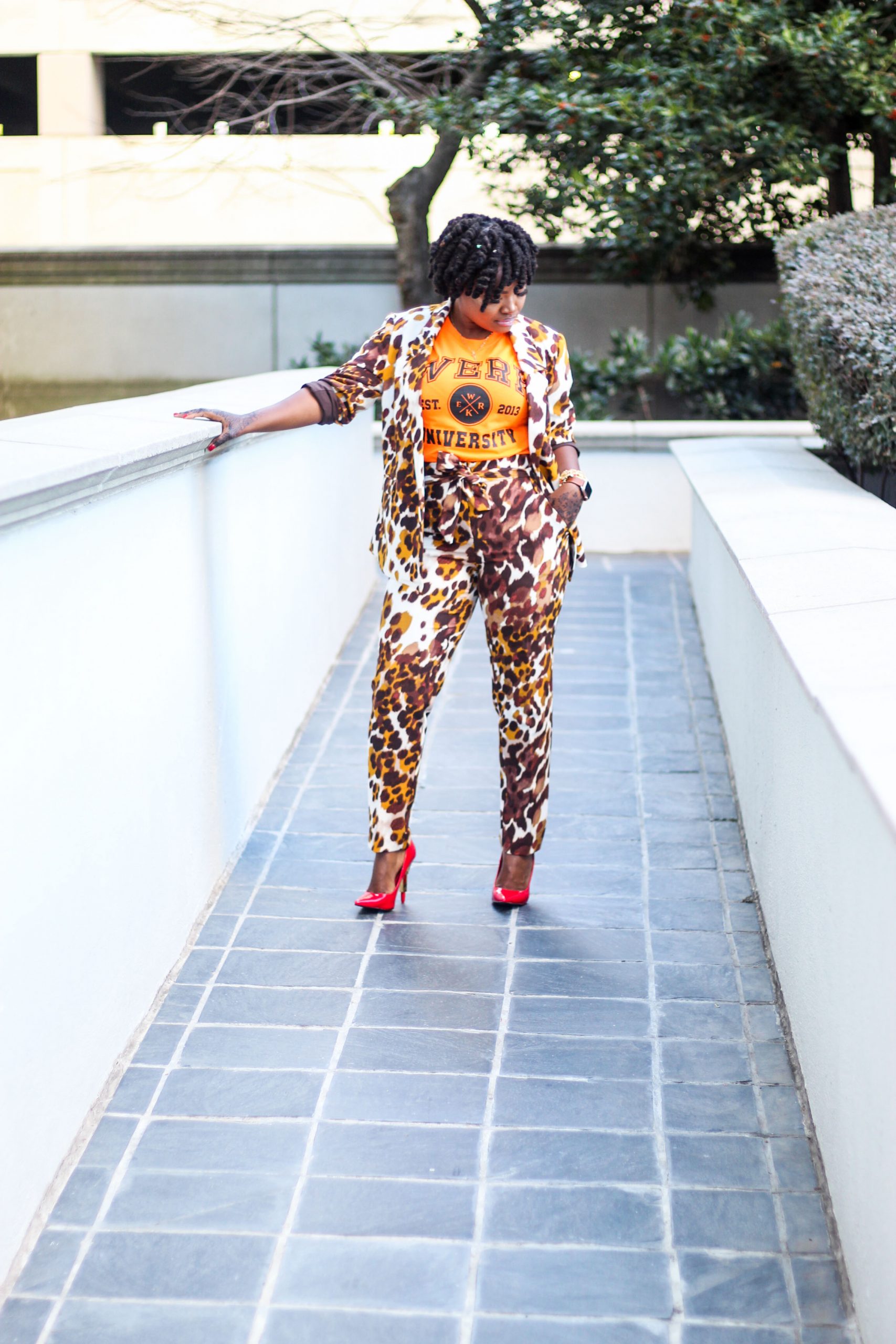 WPS: NEW YORK AND COMPANY LEOPARD SUIT