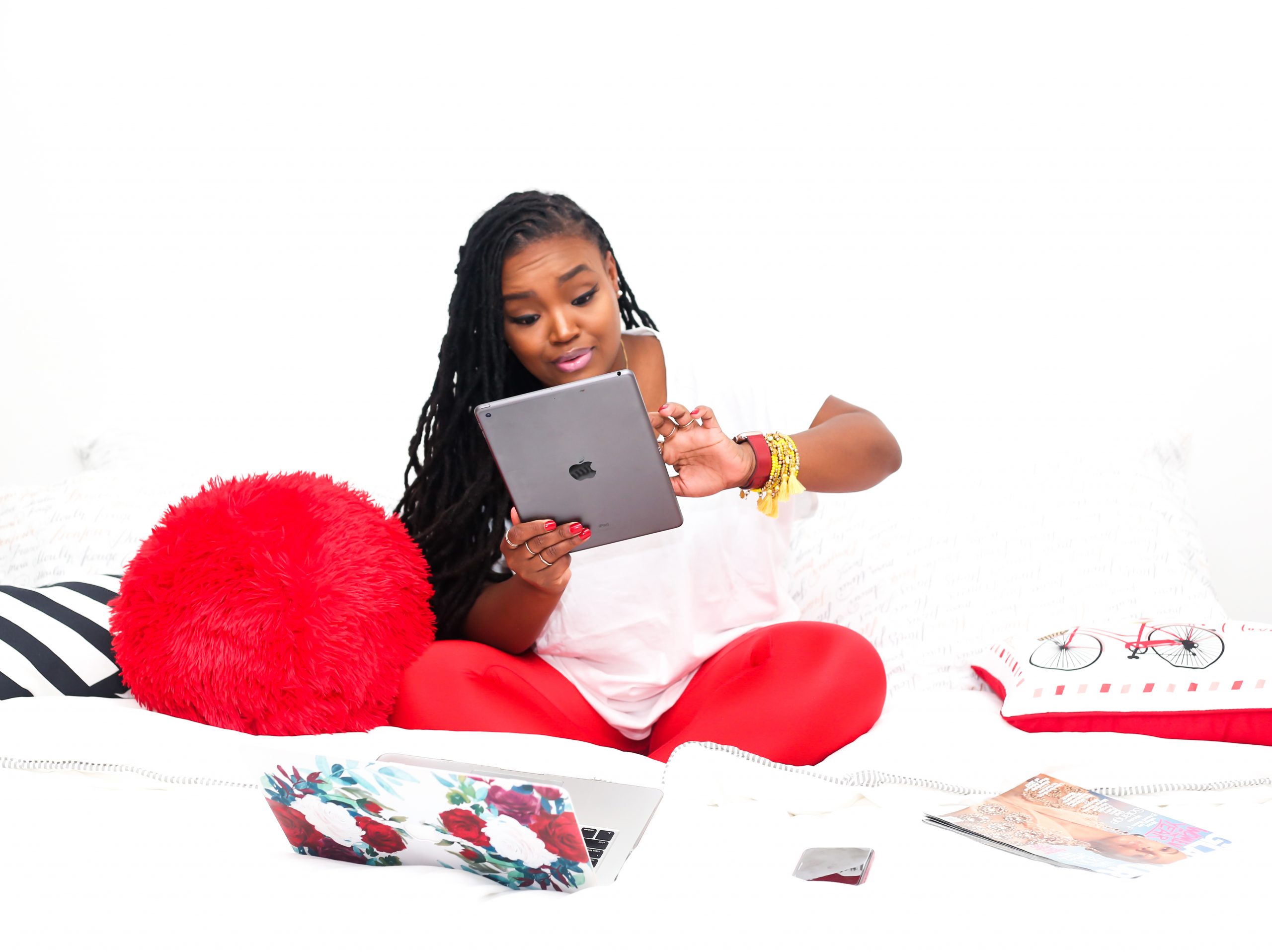 HOW TO BUILD CREDIT AND SAVE MONEY