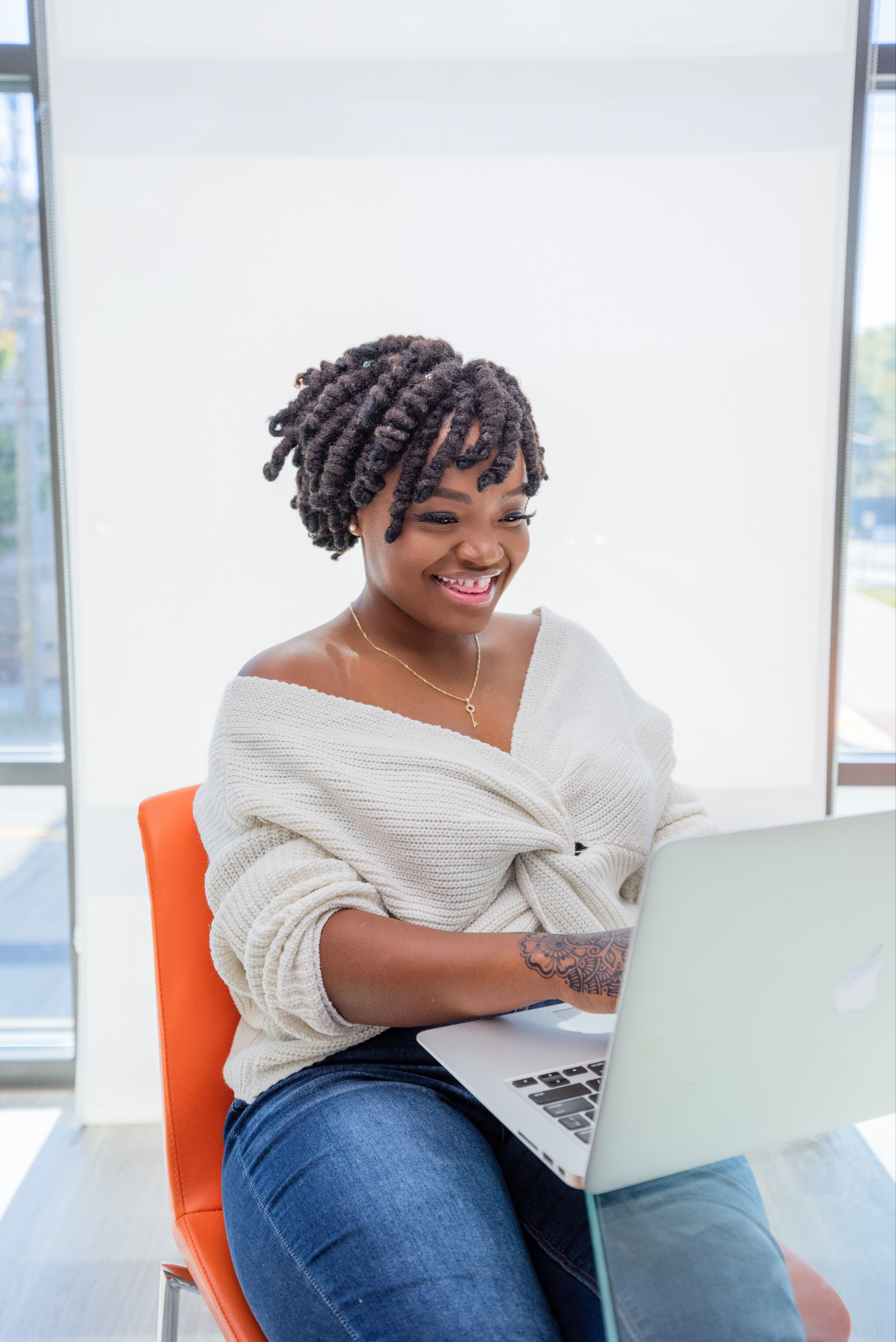 HOW I USE TAILWIND TO GROW MY BLOG TRAFFIC