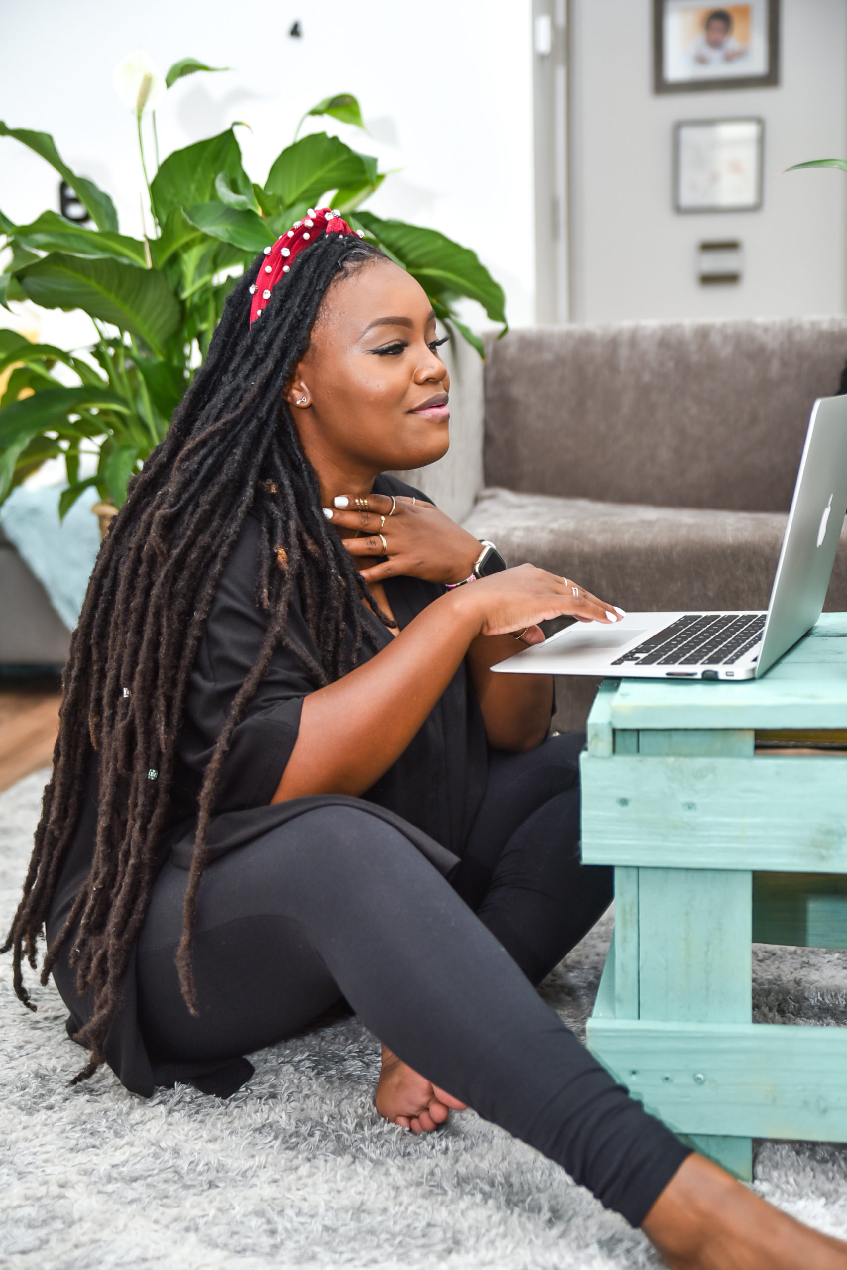 REAL QUICK: HOW TO BUY YOUR FIRST STOCK