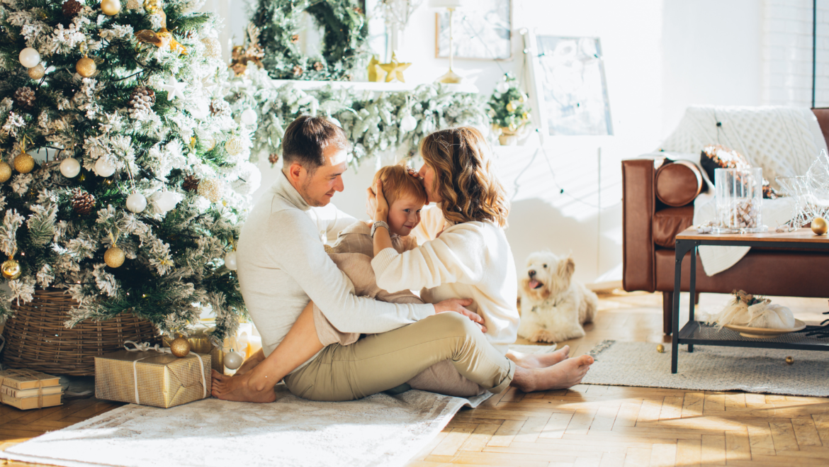 5 Simple Family Christmas Photoshoot Ideas