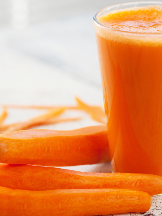 6 Thanksgiving Juice Recipes: Refreshing and Delicious