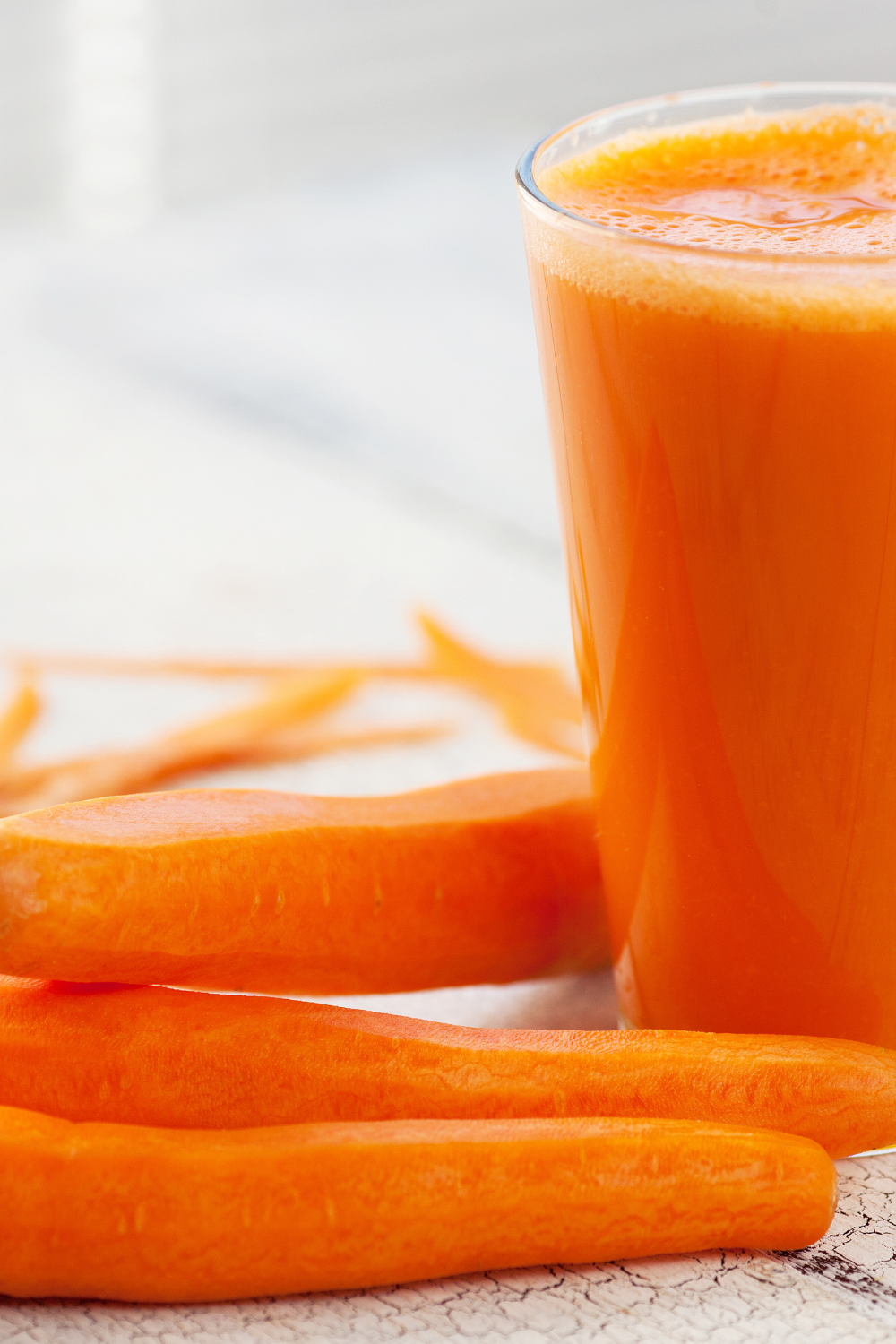 6 Thanksgiving Juice Recipes: Refreshing and Delicious