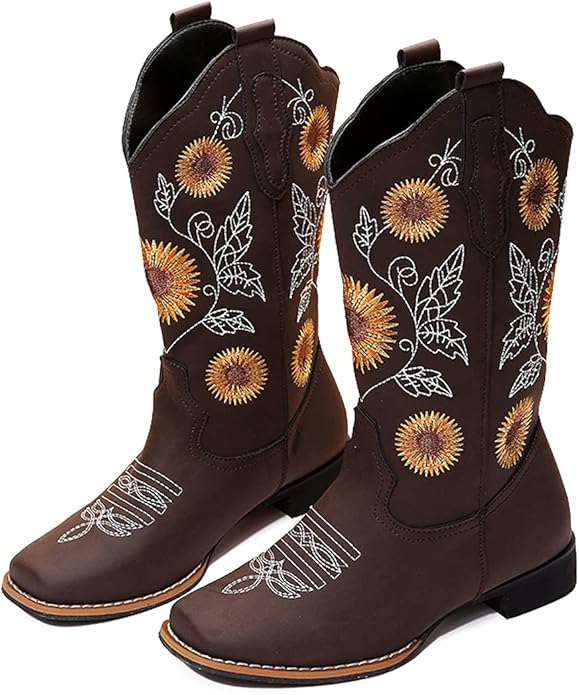 The Best Cowboy Boots for Festivals and Travel Looks